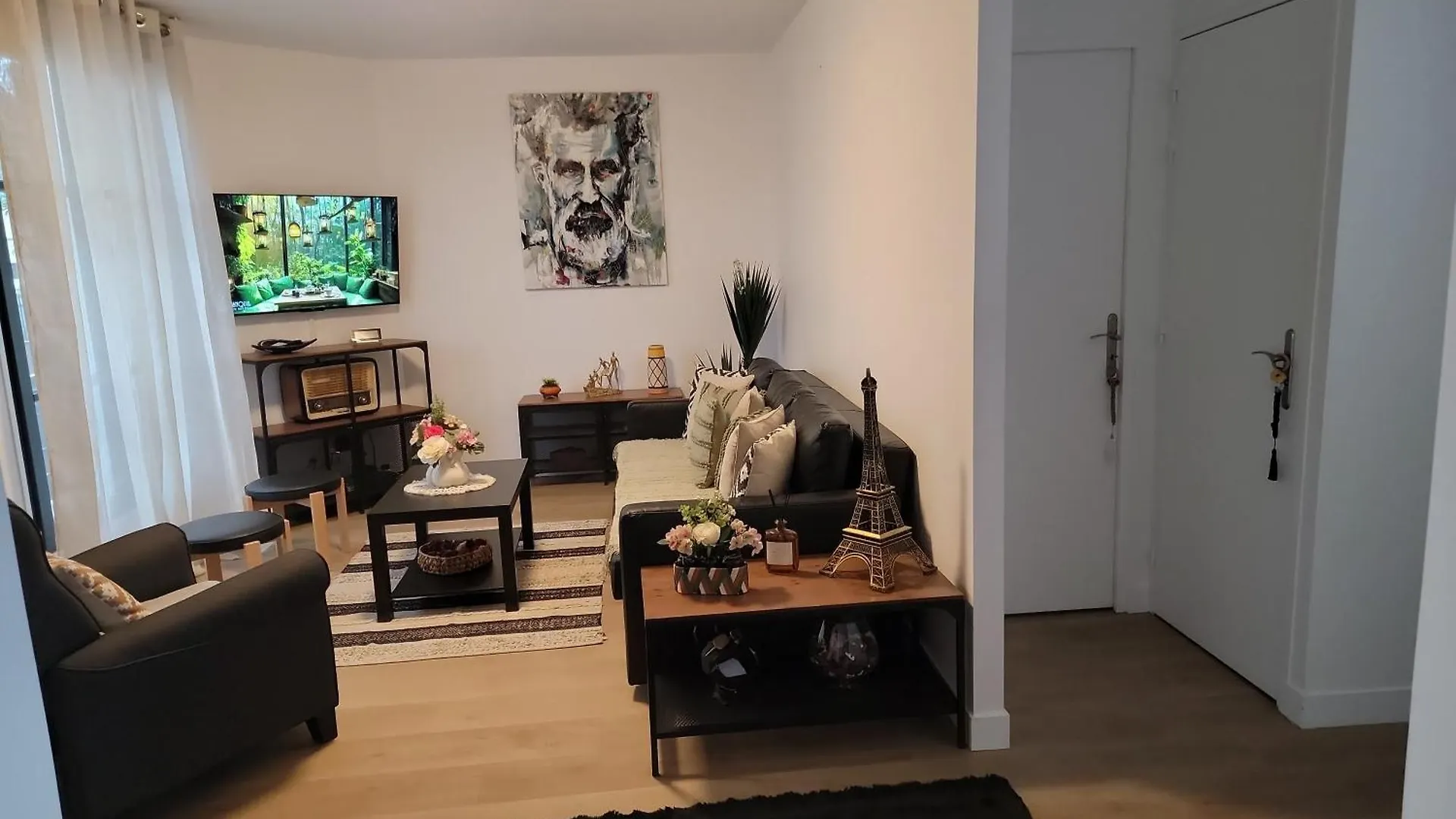 Villa Junon Aulnay-sous-Bois 0*,  France